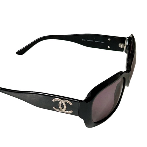 CHANEL True VINTAGE Black CC Logo 5102 Sunglasses With Dark Purple Tinted Lenses - Picture 5 of 9